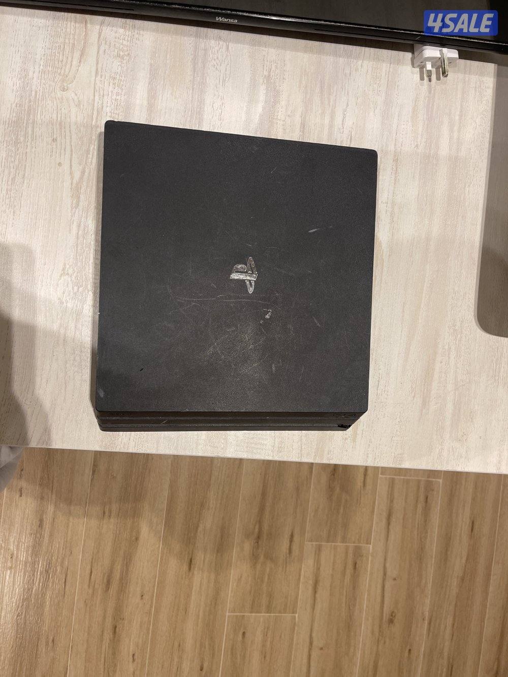 سوني فور جديد استعمال خفيف الف قيقا1