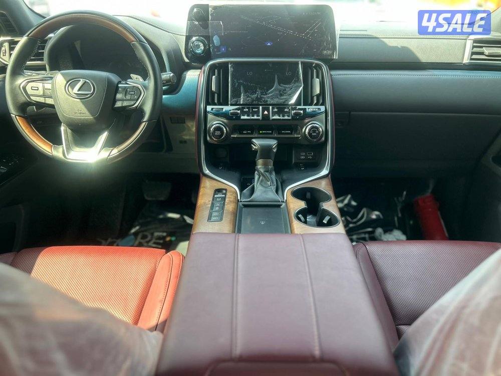 لكزس LX600 درجة اولى  twinturbo .V6 موديل 2024 ماشي 52.000 k.m6