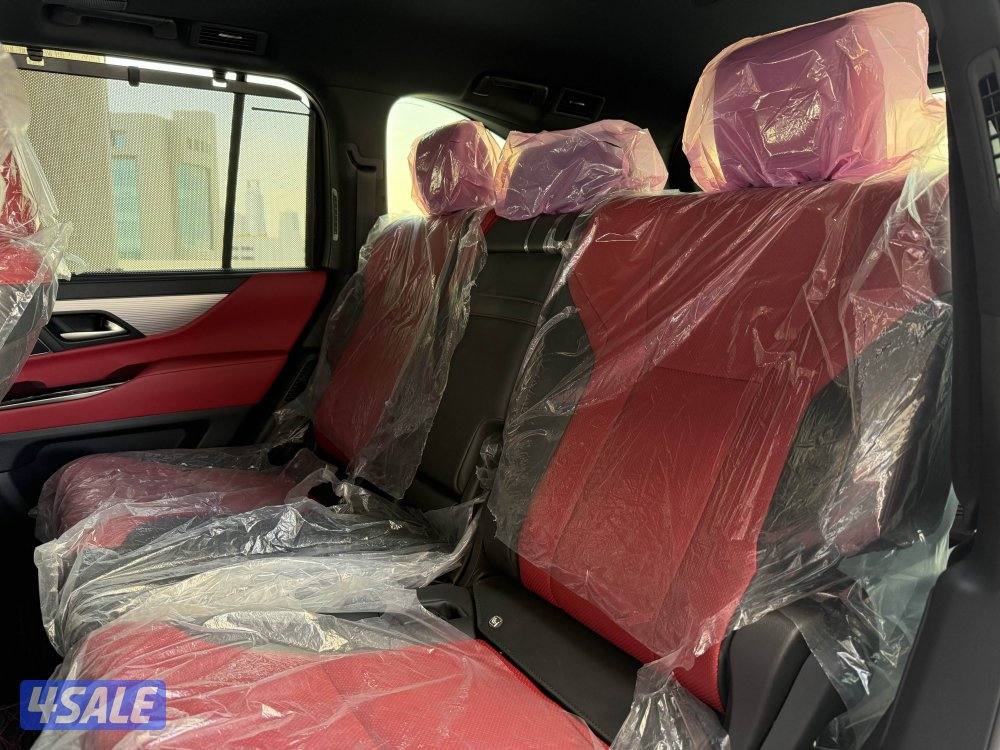 للبيع لكزس LX600 موديل 2024 عداد 21 الف8