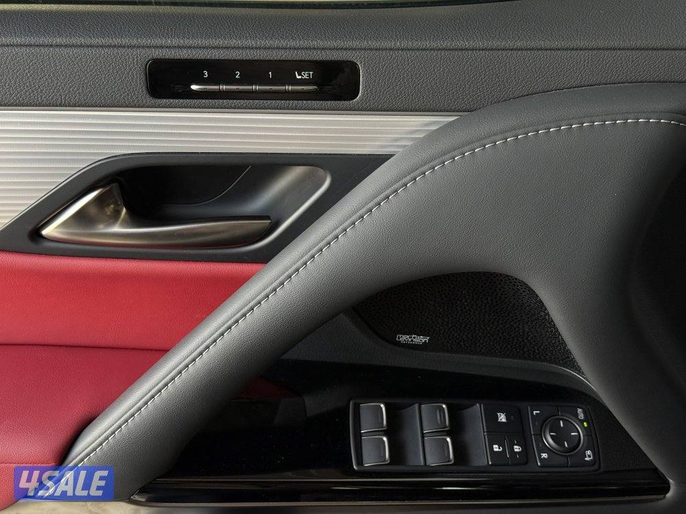 للبيع لكزس LX600 موديل 2024 عداد 21 الف11