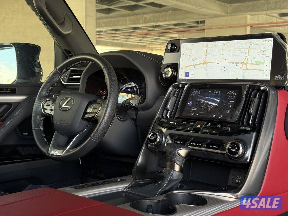 للبيع لكزس LX600 موديل 2024 عداد 21 الف13