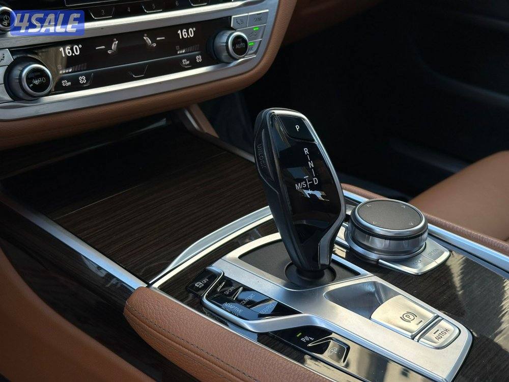 بي ام دبليو730Li موديل2020 عداد91الف وارد الغانم سيرفس منتظم12