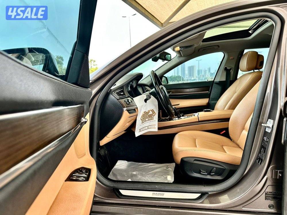 ًBMW 730Li - الموديل:2014 - العداد:16013