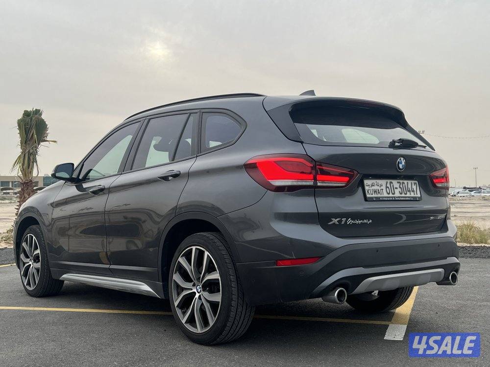 للبيع BMW X1 الدرجه الاولى1