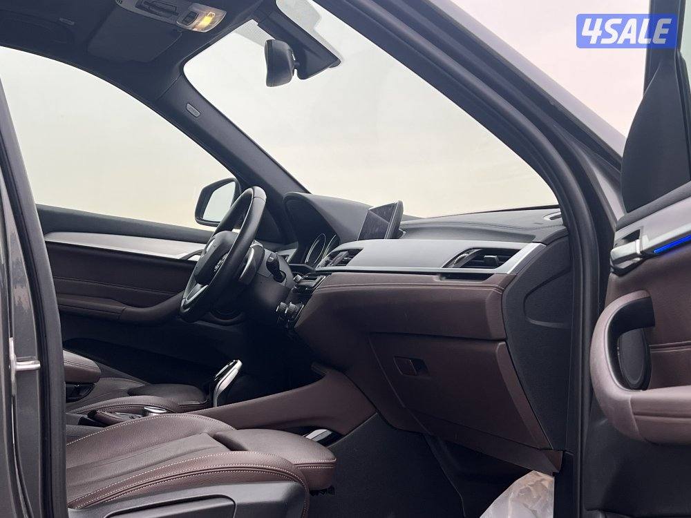 للبيع BMW X1 الدرجه الاولى7