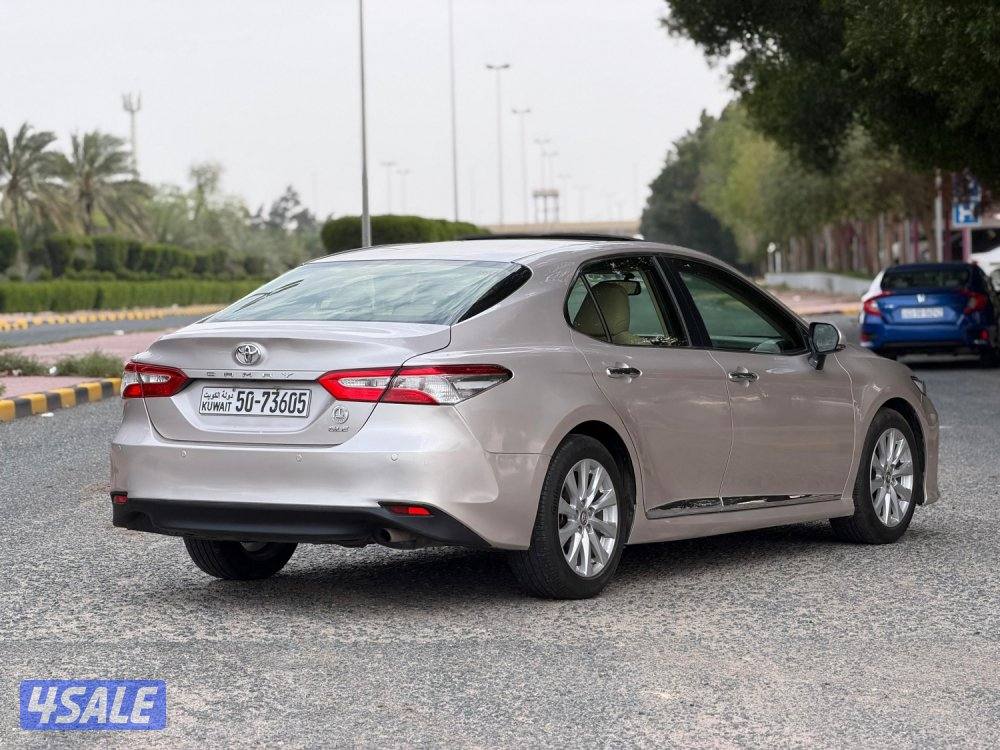 للبيع كامري GLE1