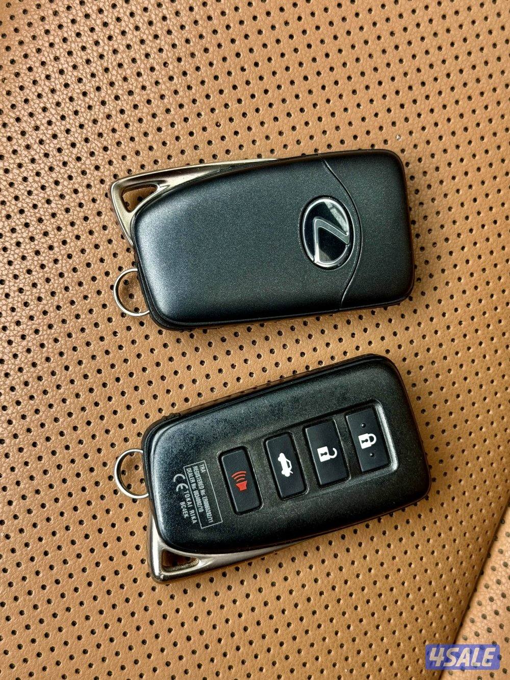 لكزسES250 موديل ٢٠١٧ ماشي ١١٩ الف شرط الفحص12