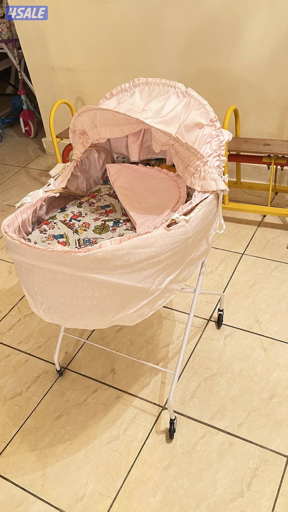 للبيع كراسي طعام للأطفال2