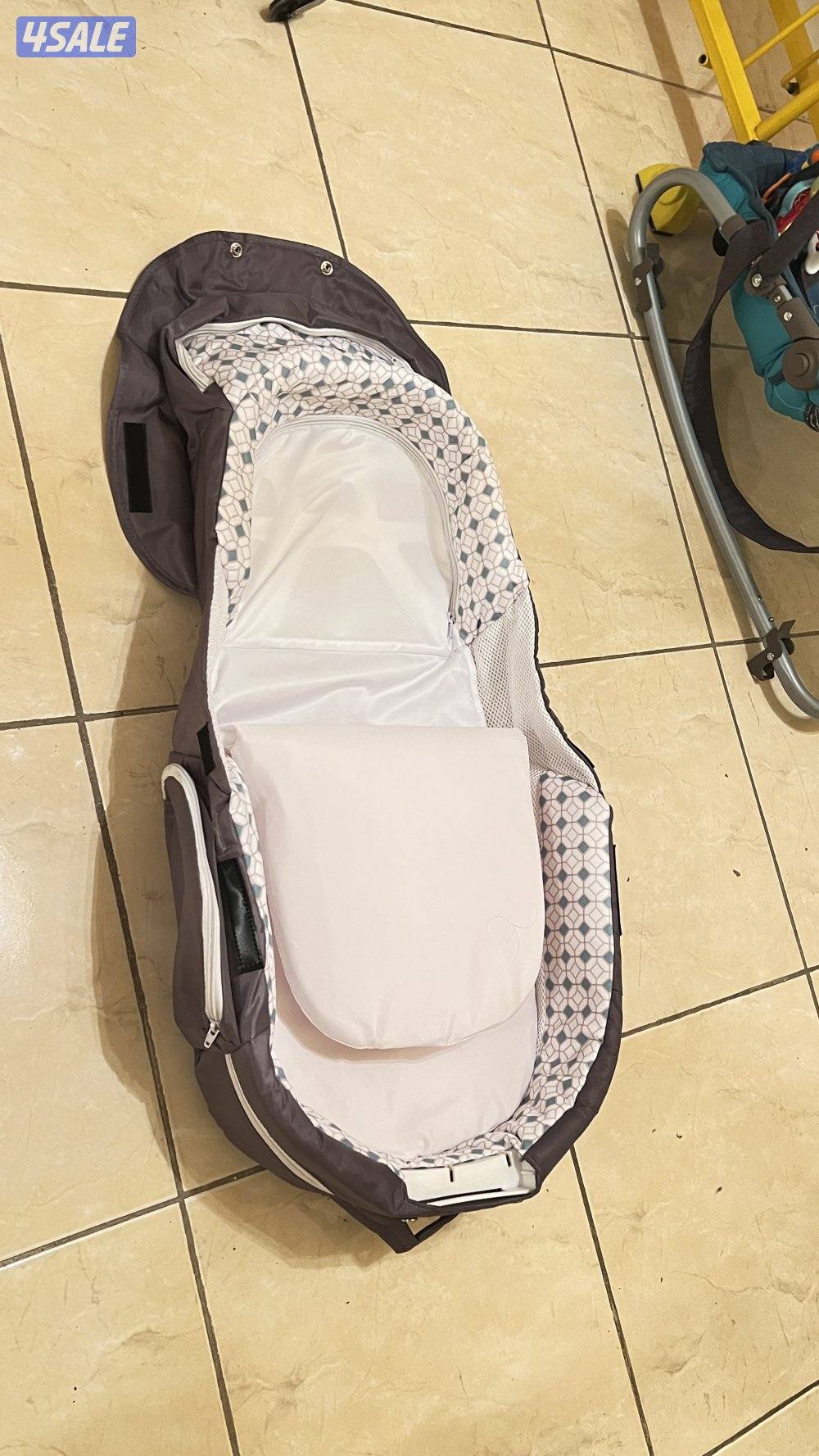 للبيع كراسي طعام للأطفال6