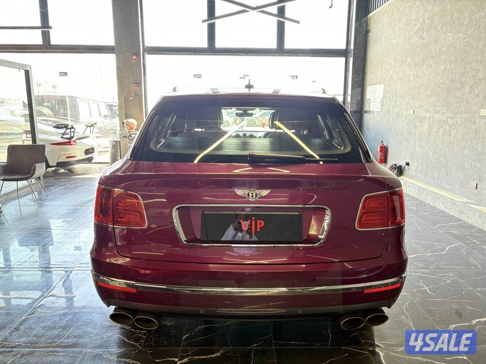 بنتلي بانتياجا MULLINER V128