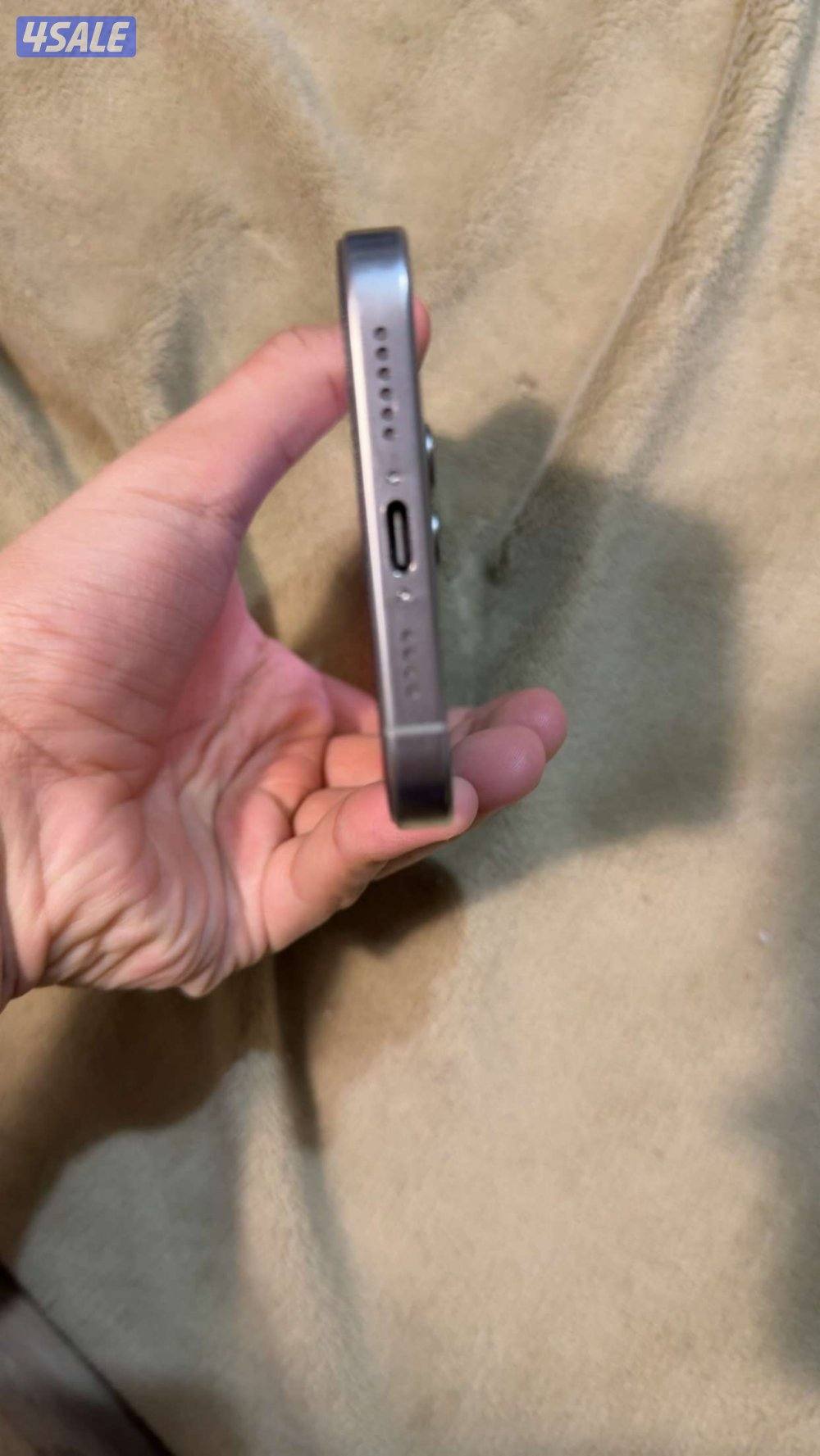 للبيع ايفون ١٦ برو ماكس ٥١٢ قيقا الجاهز نظيف فقط مبدل شاشه4