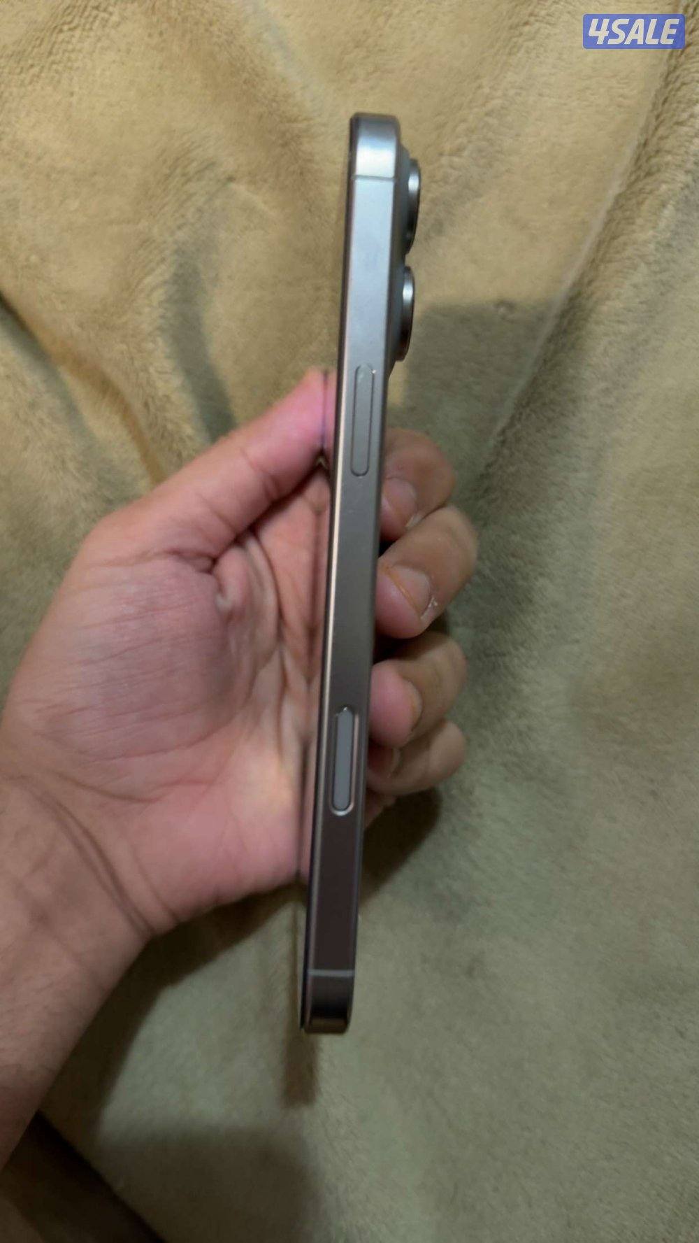 للبيع ايفون ١٦ برو ماكس ٥١٢ قيقا الجاهز نظيف فقط مبدل شاشه5