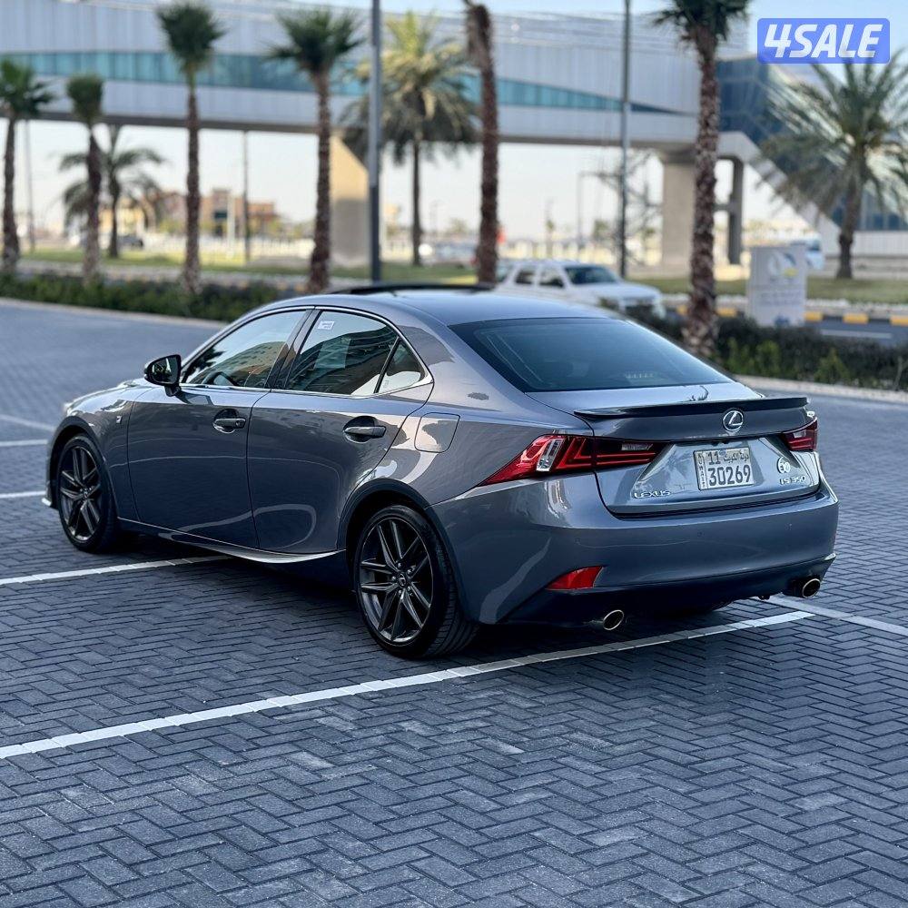 كزس Isf 350 SPORT موديل 2014 عداد 169 الف سيرفس منتظم بحالة ممتازه3