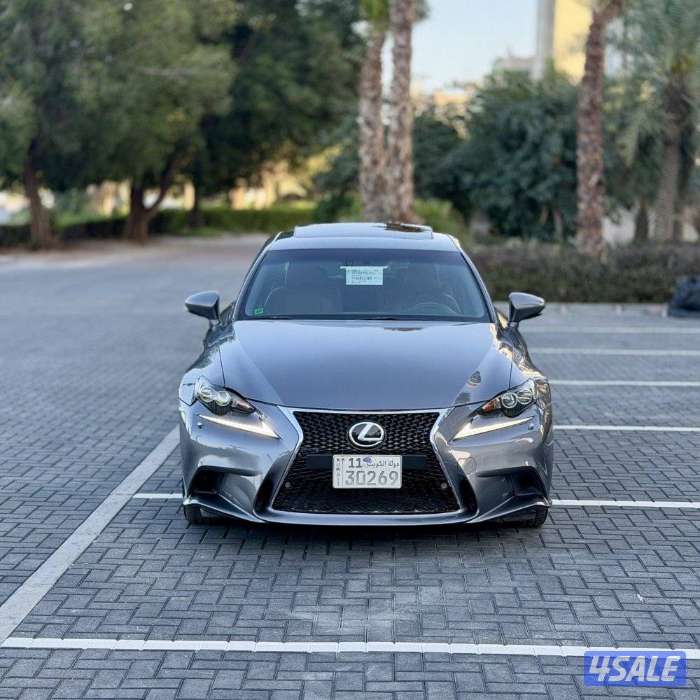 كزس Isf 350 SPORT موديل 2014 عداد 169 الف سيرفس منتظم بحالة ممتازه1