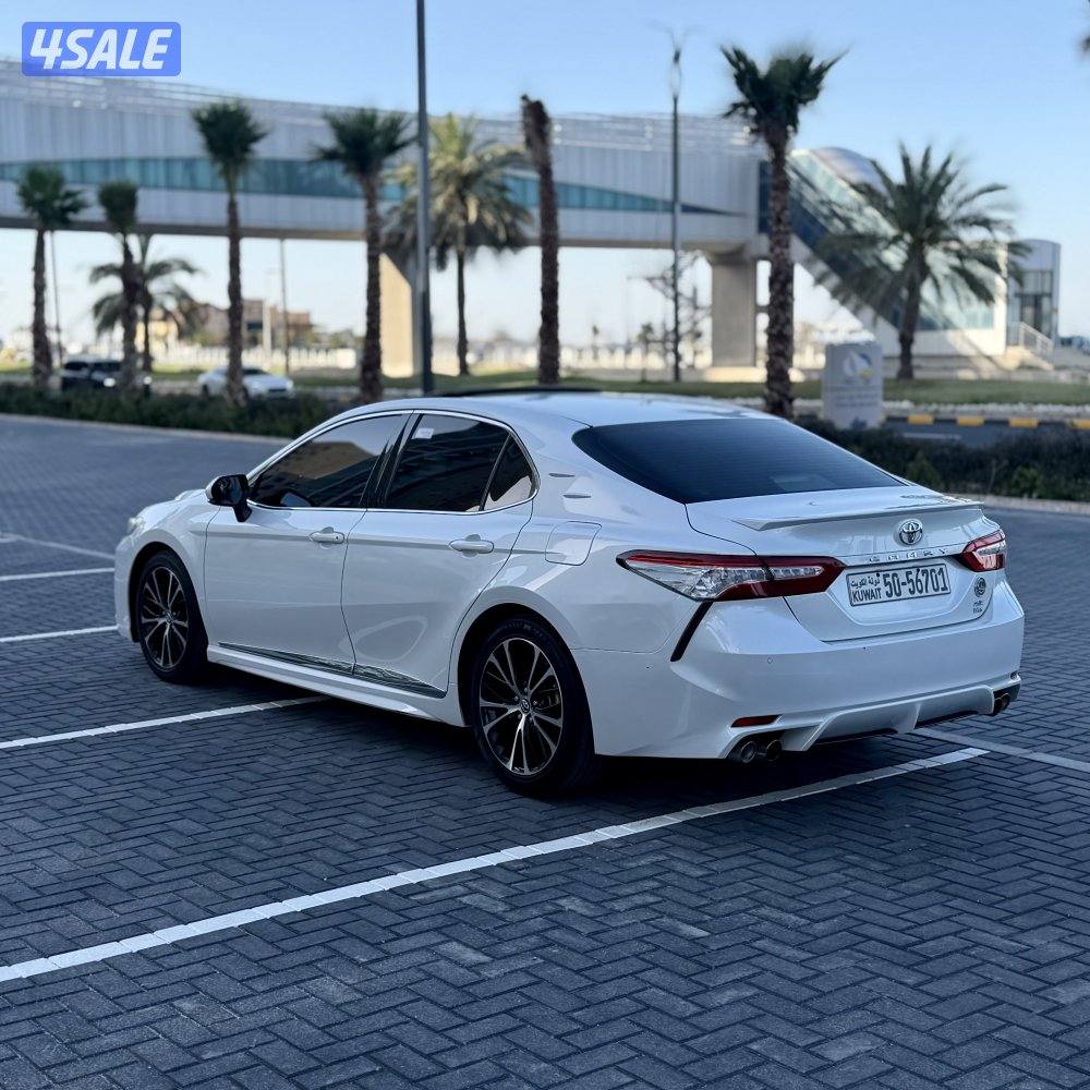 تويوتا CAMRY SE V6 موديل 2018 صبغ الوكالة  عداد 74 الف سيرفس منتظم3
