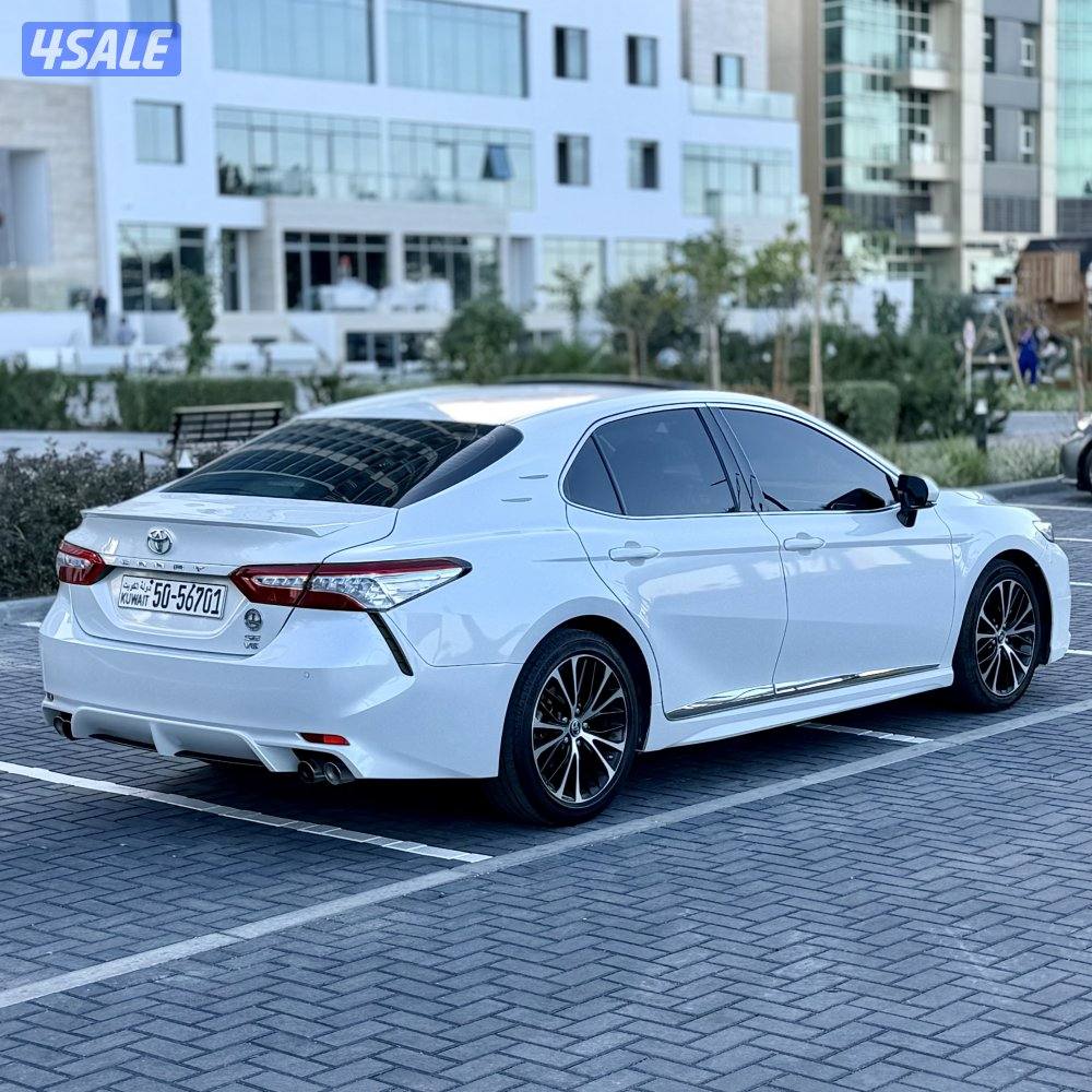 تويوتا CAMRY SE V6 موديل 2018 صبغ الوكالة  عداد 74 الف سيرفس منتظم5