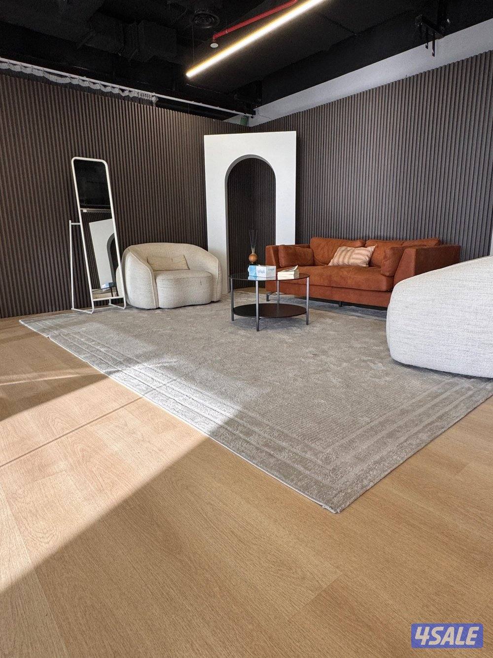 للايجار مكتب فاخر وكبير في موقع مميز جدا5