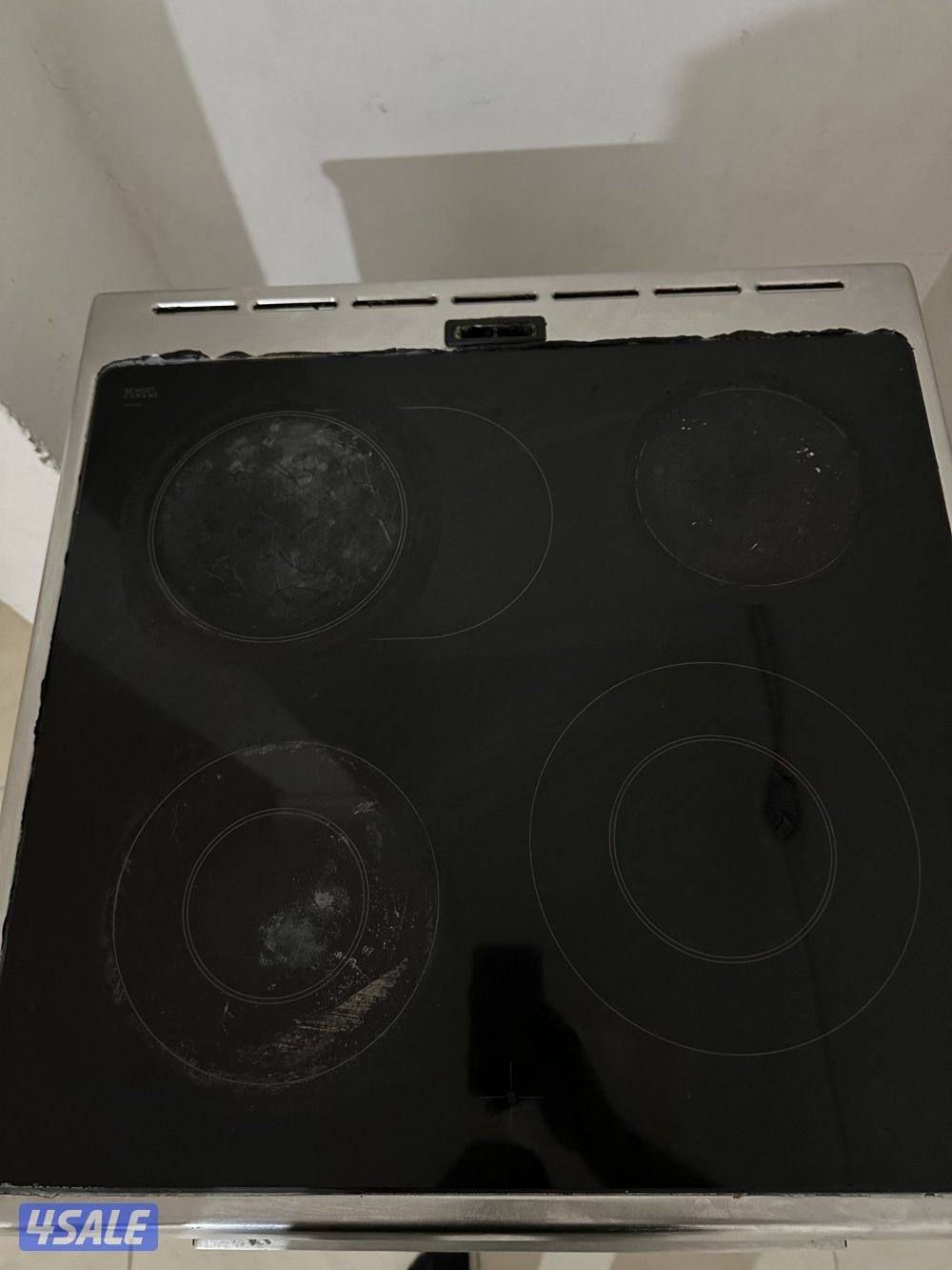 طباخة كهرباىية بوش سيراميك ٦٠*٦٠2