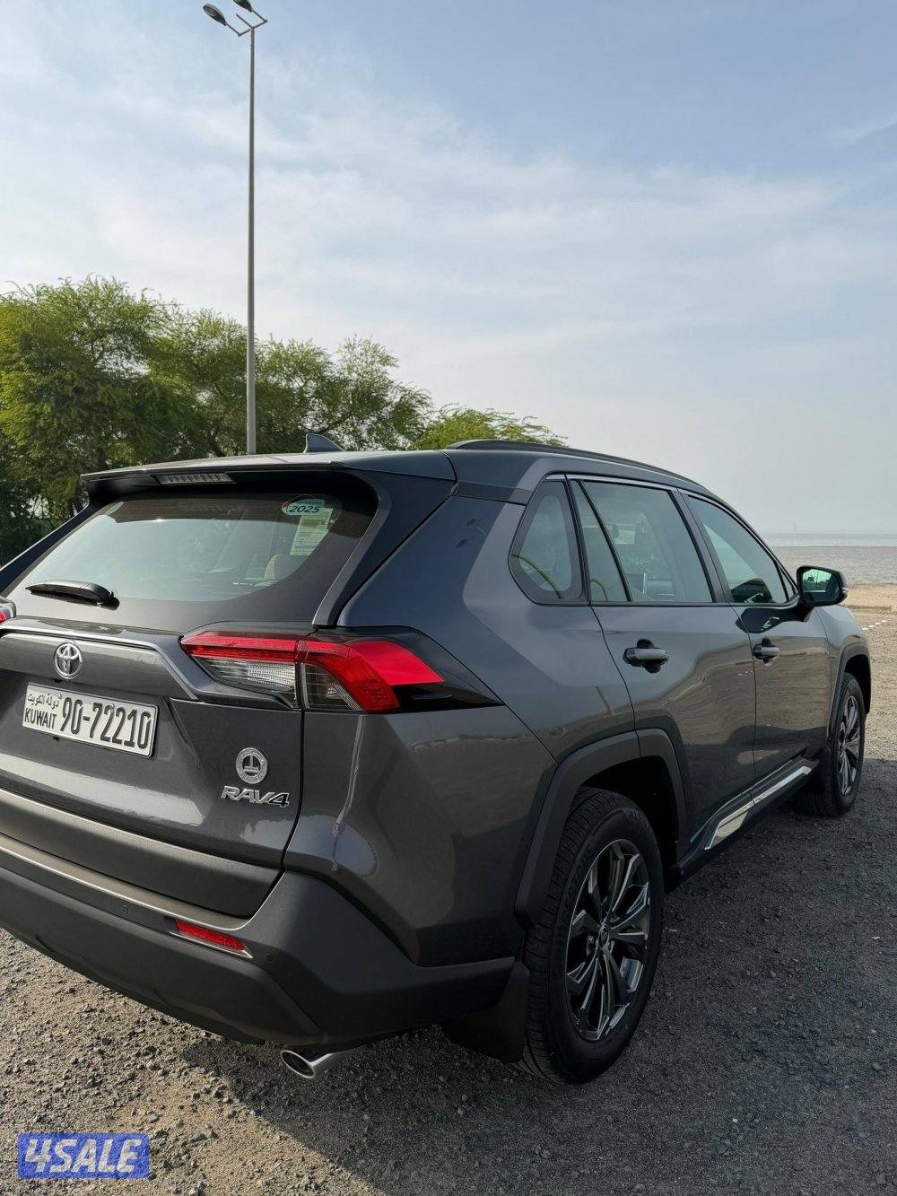 راف فور وارد الساير موديل 2025 عداد900 كيلو اصفار2