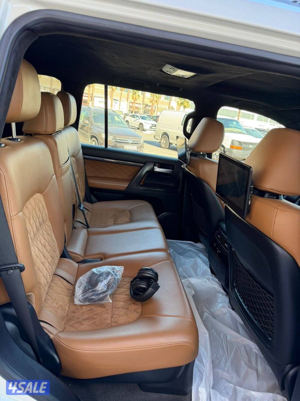 لاند كروز سقنجر الساير 2021 بحاله الوكاله عداد 142الف8