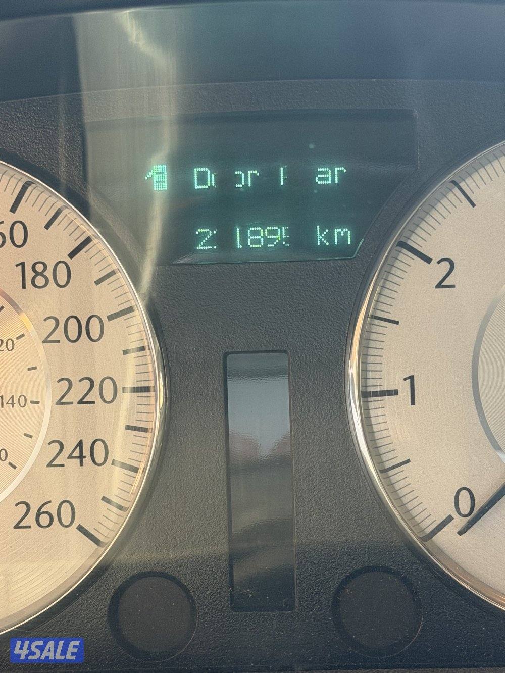 للبيع كرايسلر 300c V8 20100