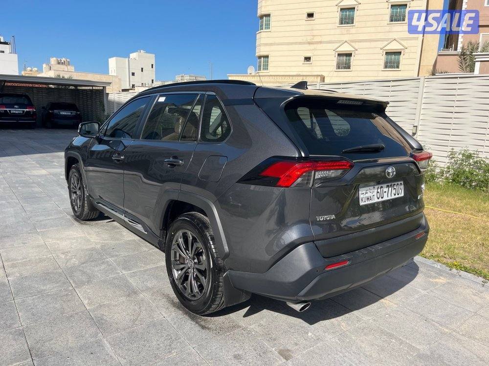 موديل 2022 عداد 67 الف2