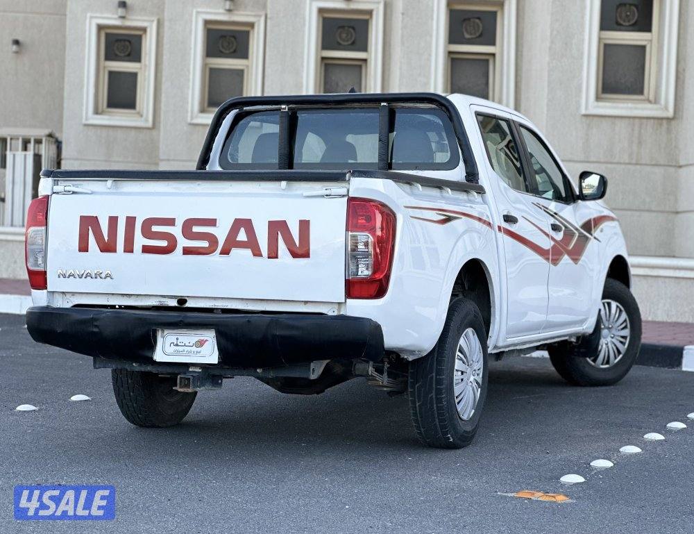 للبيع نيسان نافارا4
