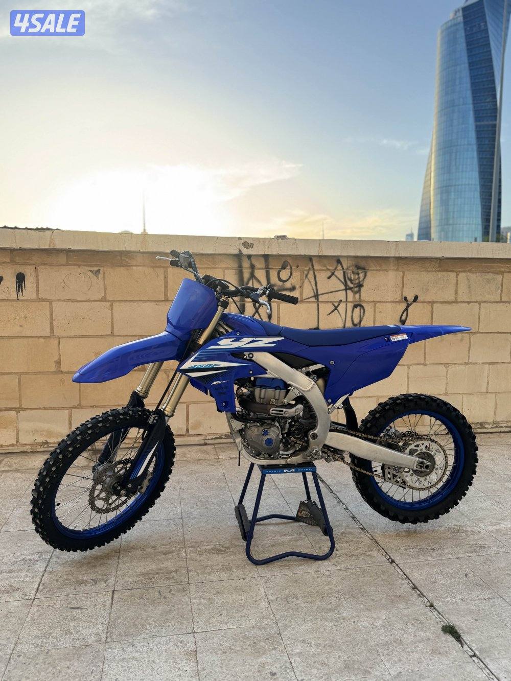 للبيع ٢سيكل وايزد اف0