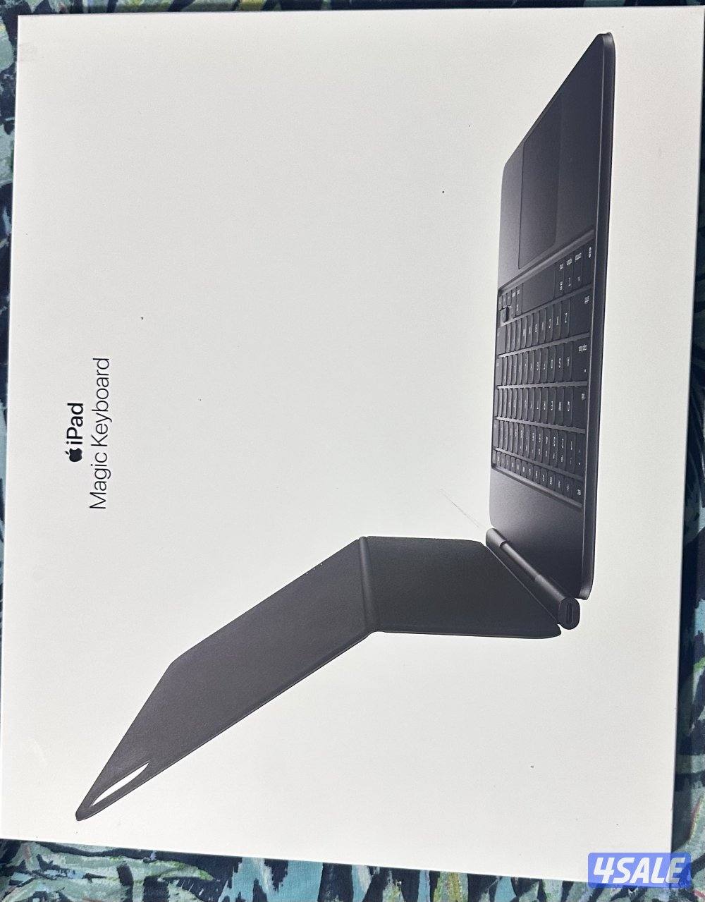 ايباد برو 13 مع كي بورد الأصلية  256 جيجا جديد بالكرتون0