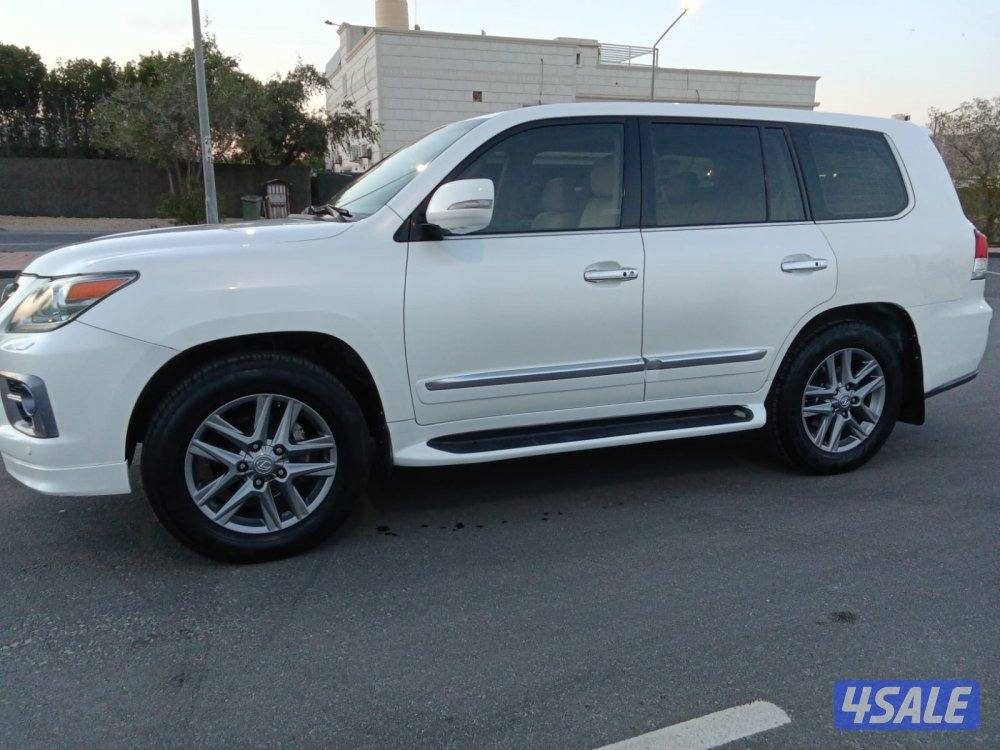 اللبيع لكزز موديل ٢٠١٤ سبورت درجه لاوله شرط  الفحص12