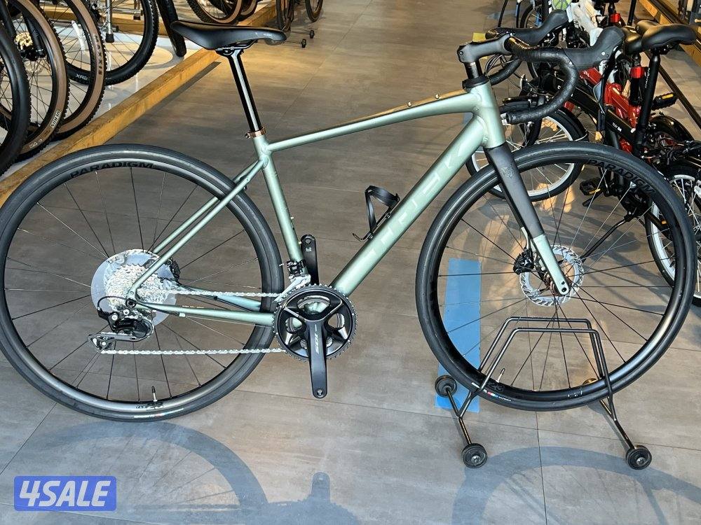 للبيع دراجه هوائية بحالة ممتازه جداً مديل 20255