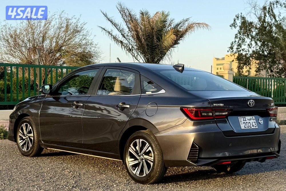 Toyota yaris 2023 full option2