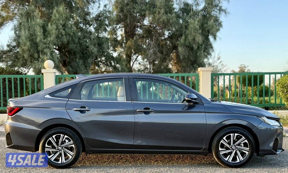 Toyota yaris 2023 full option6