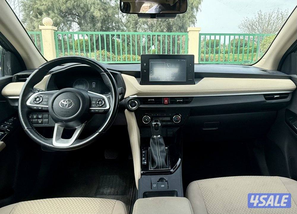 Toyota yaris 2023 full option8