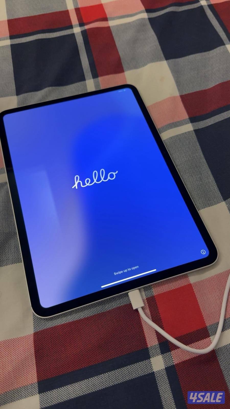 ipad pro m4 11inch 5th gen + iphone 130