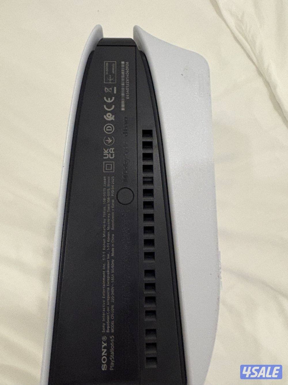 بلاستيشن 5 سلم مع يده وماوس كيبورد1
