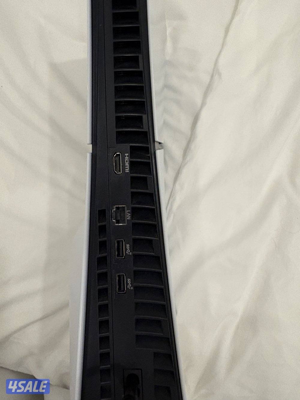 بلاستيشن 5 سلم مع يده وماوس كيبورد3