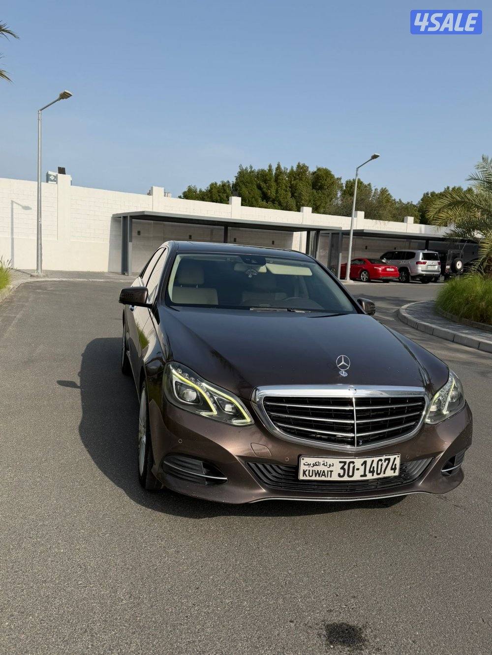 مرسيدس E200 موديل 20144