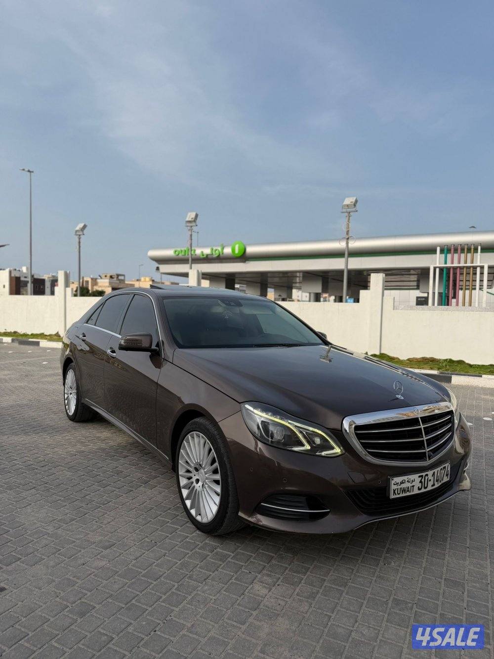 مرسيدس E200 موديل 20145