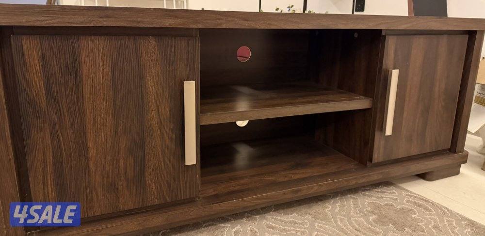 Wood Tv console0