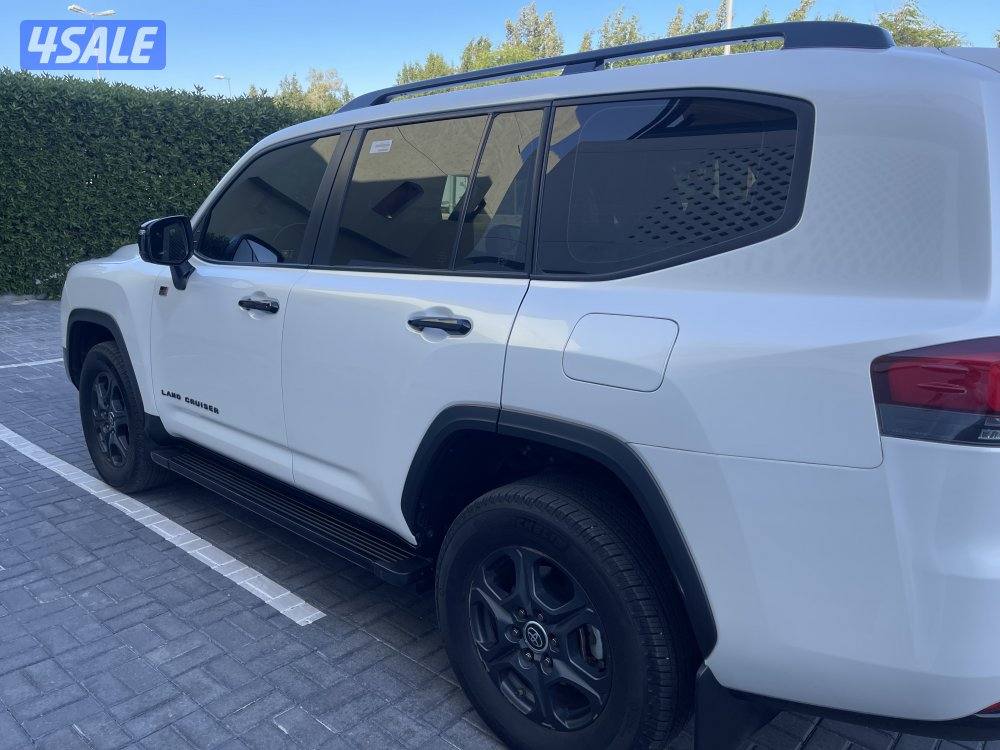 لاند كروزر GR3