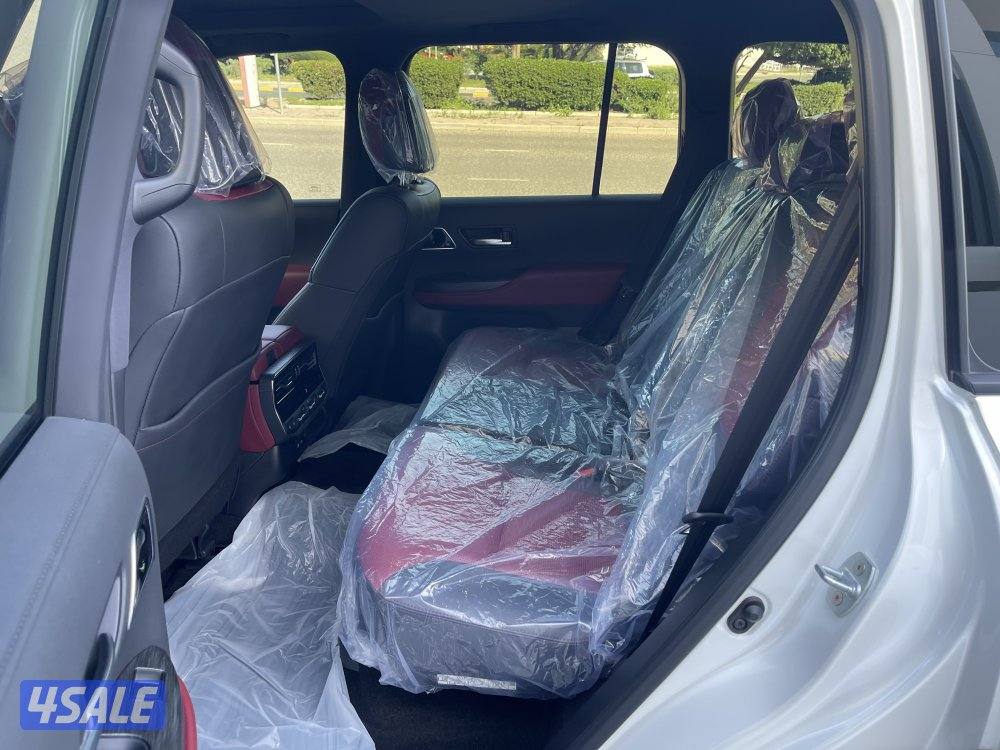 لاند كروزر GR6