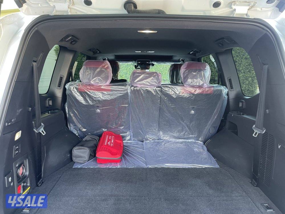 لاند كروزر GR8