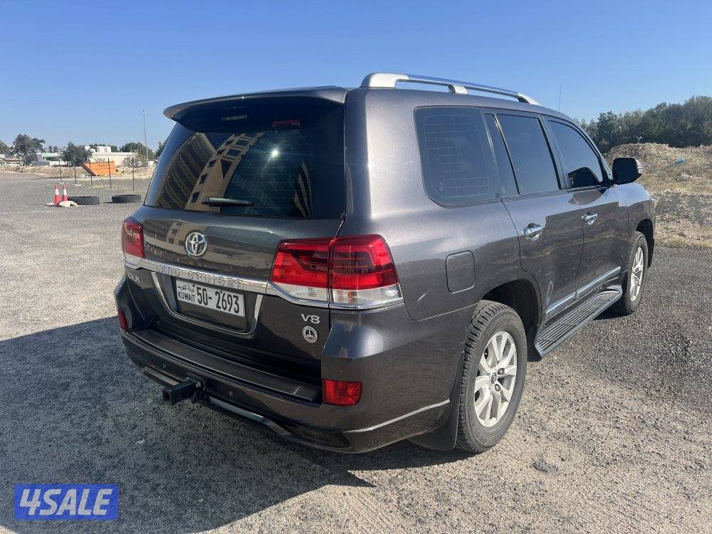 GX.R-V8تويوتا لاندكروز5