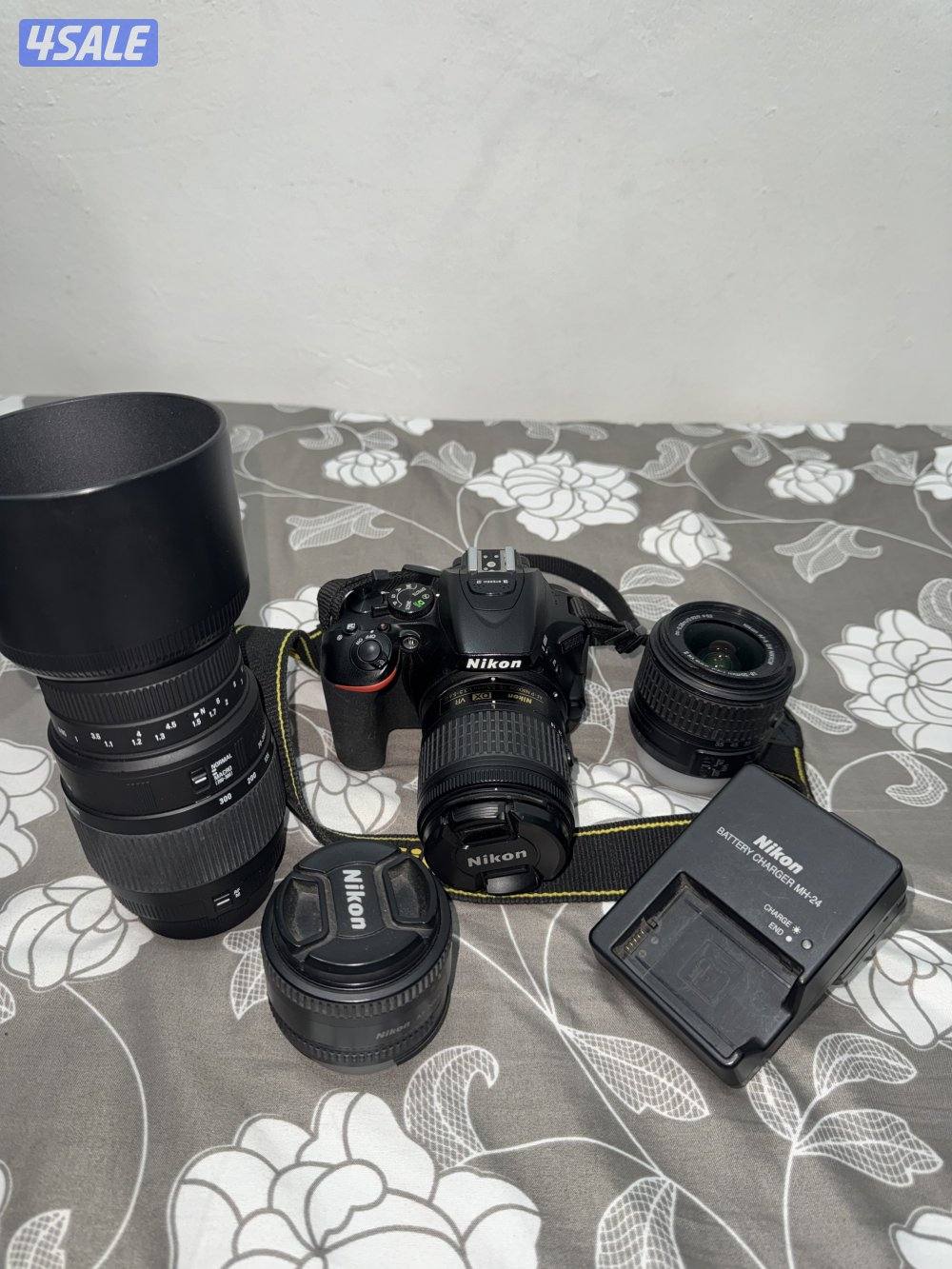 Nikon D5600 DSLR Camera Full Kit – Excellent Condition 📸0