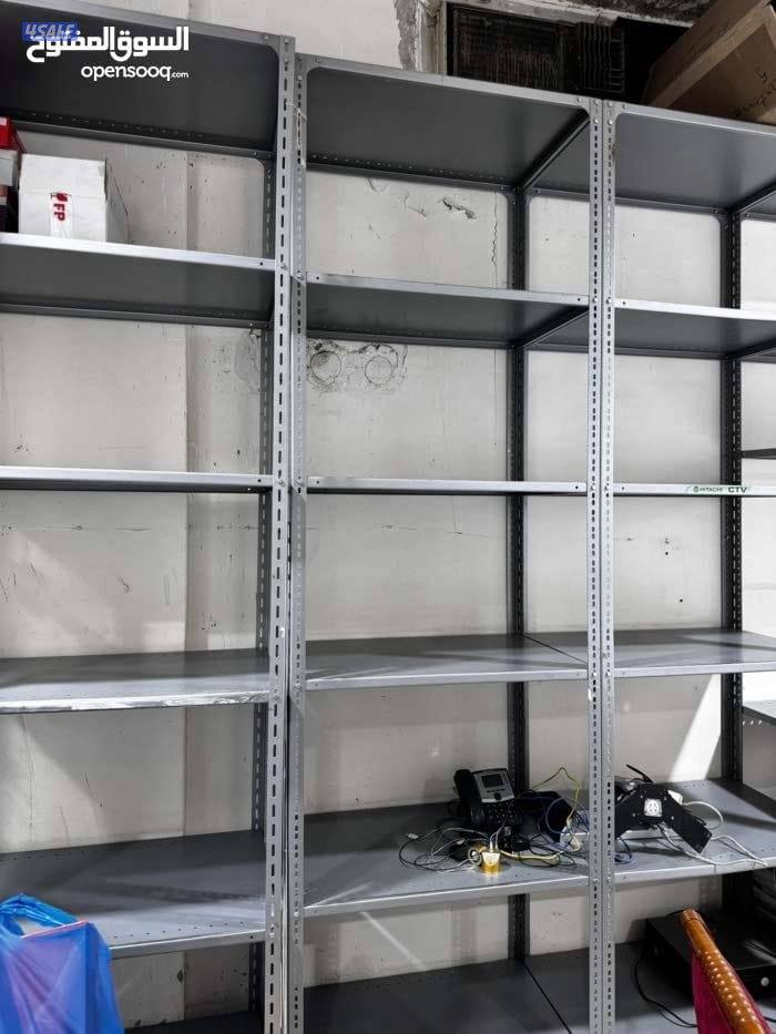 ارفف تخزين وأساس معدني1