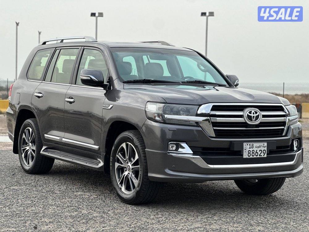 للبيع لاندكروزر جراند تورنج وارد الوكالة الساير1