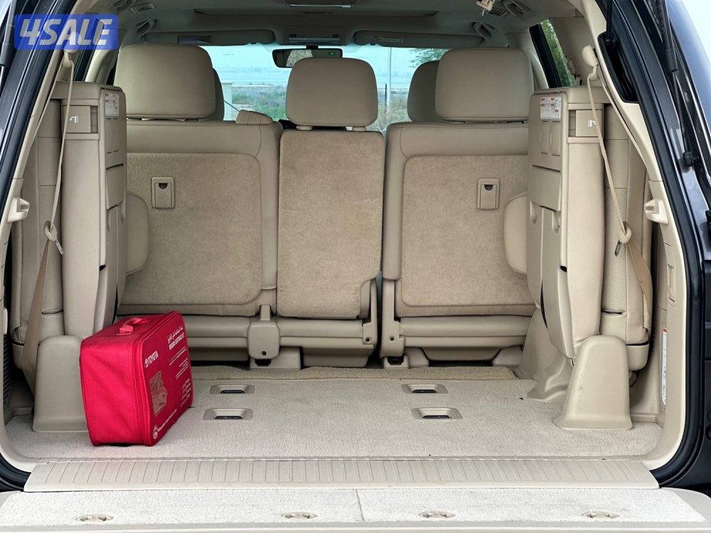 للبيع لاندكروزر جراند تورنج وارد الوكالة الساير5