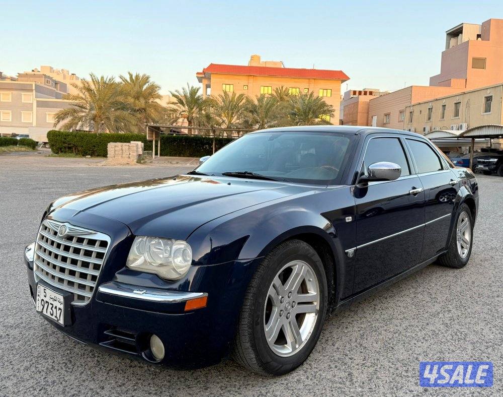 قمة بالنظافة كرايزلر C300 موديل 2006 كامل المواصفات ٨ سلندر ماشي ٣٠٠1