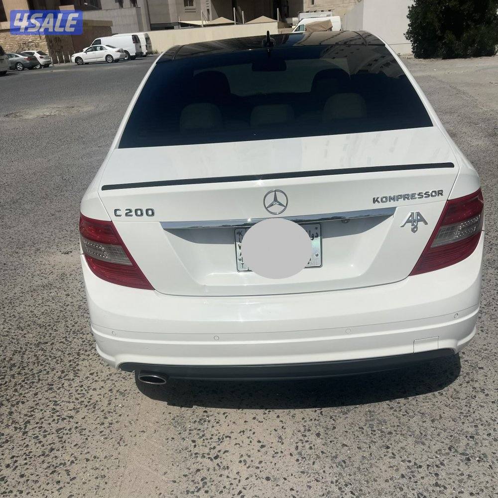 للبيع مرسيدس 2009  / C200 بحالة ممتازة1